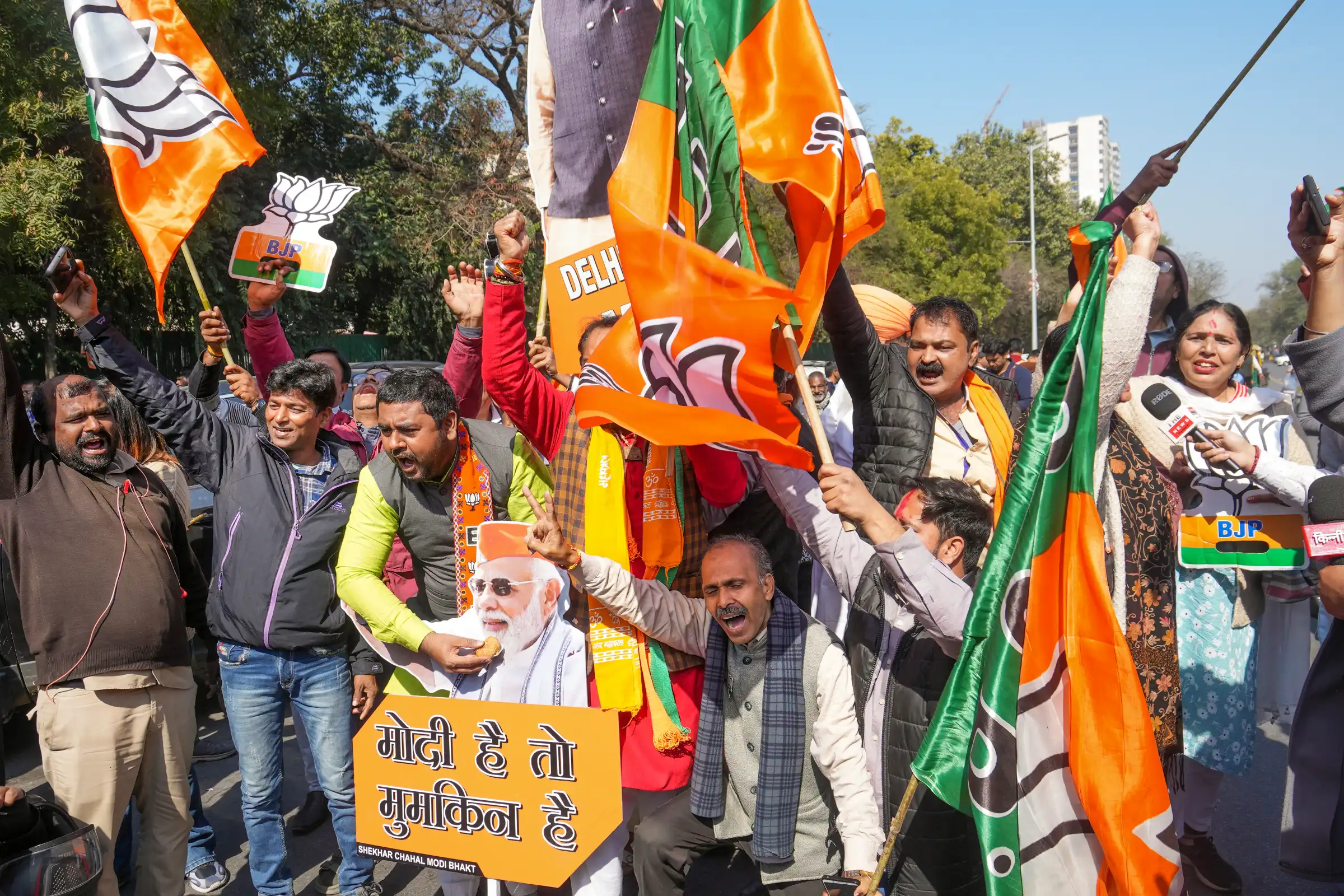 बिहार में महागठबंधन 35 सीटों पर आगे, जनसुराज पार्टी 0 सीटों पर आगे..बिहार में NDA 202 सीटों पर आगे