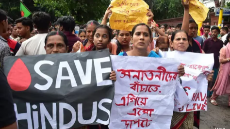 बांग्लादेश में कट्टरपंथियों का आतंक, हिंदू युवक की भीड़ ने की पिटाई