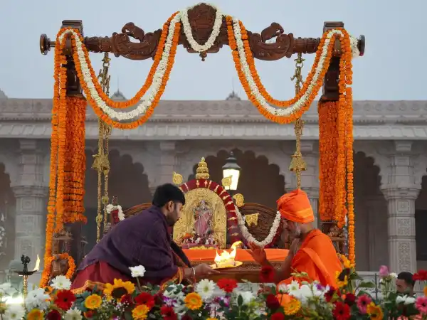 प्राण प्रतिष्ठा की दूसरी वर्षगांठ: राम मंदिर में भव्य आयोजन, रक्षा मंत्री और सीएम योगी होंगे शामिल