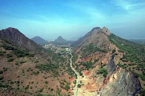 अरावली में अब नए खनन की इजाजत नहीं, संरक्षित क्षेत्र का भी होगा विस्तार