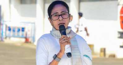 SIR विवाद पर ममता बनर्जी का बड़ा कदम, सुप्रीम कोर्ट में याचिका दाखिल, चुनाव आयोग पर लगाए गंभीर आरोप