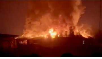 कैलिफोर्निया के जंगलों में भीषण आग, बिजली गिरने से भड़की लपटें