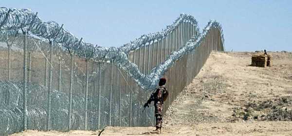 पाक सीमा पर आतंक की साजिश नाकाम, ईरान ने कई आतंकियों को किया गिरफ्तार