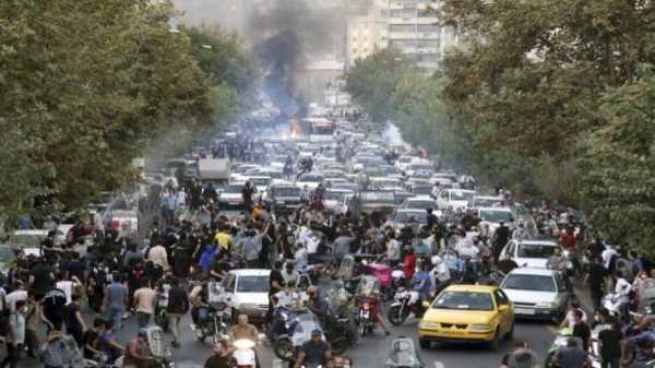 ईरान में देशव्यापी इंटरनेट बंद, आम जनजीवन प्रभावित