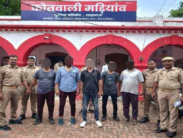 भारत से चोरी कर नेपाल में सप्लाई कर रहे थे गाड़ियां, पकड़े गए 